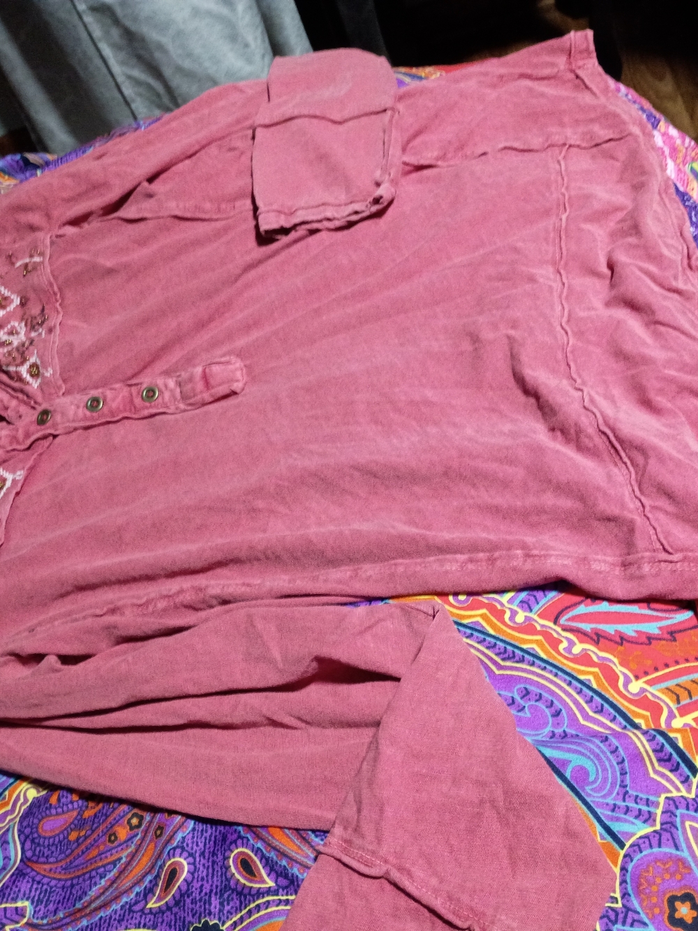 Lucky And Coco Embroidered Women’s Rose-Pink Long Sleeved Shirt Size Medium